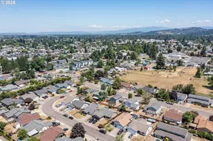 1024 S 10th St, Lebanon, OR 97355 - Photo 39