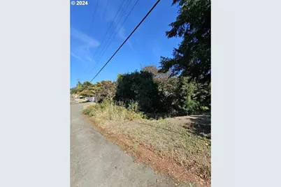 1843 SE Main St, Roseburg, OR 97470 - Photo 3