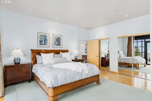 333 NW 9th Ave, Portland, OR 97209 - Photo 25