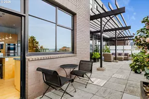 333 NW 9th Ave, Portland, OR 97209 - Photo 19