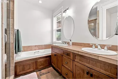 1096 8th Ave, Albany, OR 97321 - Photo 23