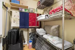 709 SW 16th Ave, Portland, OR 97205 - Photo 9