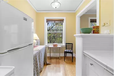 709 SW 16th Ave, Portland, OR 97205 - Photo 27