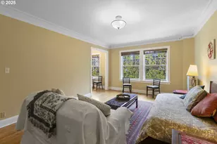 709 SW 16th Ave, Portland, OR 97205 - Photo 13