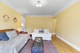 709 SW 16th Ave, Portland, OR 97205 - Photo 15