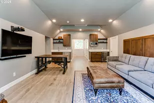 3944 Los Altos Ln, Eugene, OR 97405 - Photo 43