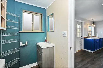 1211 E 10th St, The Dalles, OR 97058 - Photo 29