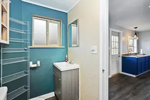 1211 E 10th St, The Dalles, OR 97058 - Photo 29