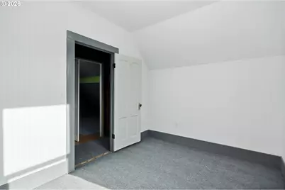 1211 E 10th St, The Dalles, OR 97058 - Photo 33