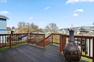 1211 E 10th St, The Dalles, OR 97058 - Photo 5