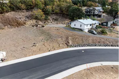 Poplar Dr #10, Bingen, WA 98605 - Photo 11