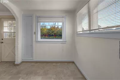 10911 SE Myrtle St, Milwaukie, OR 97222 - Photo 9