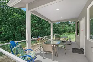 920 SW Tillicum Dr, Waldport, OR 97394 - Photo 5