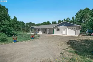 920 SW Tillicum Dr, Waldport, OR 97394 - Photo 39