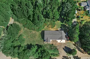 920 SW Tillicum Dr, Waldport, OR 97394 - Photo 31
