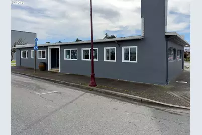 125 Baltimore Ave SE, Bandon, OR 97411 - Photo 9