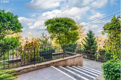 1205 SW Cardinell Dr #302, Portland, OR 97201 - Photo 23