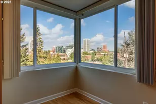 1205 SW Cardinell Dr, Portland, OR 97201 - Photo 5