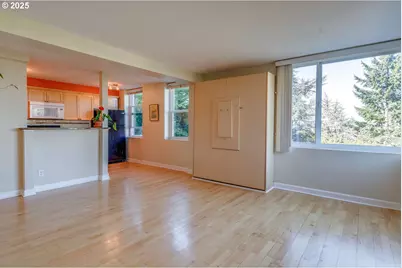 1205 SW Cardinell Dr #302, Portland, OR 97201 - Photo 9