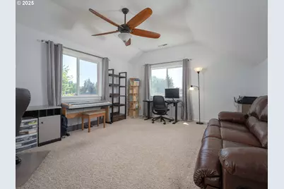 315 N Elm St, Yamhill, OR 97148 - Photo 27