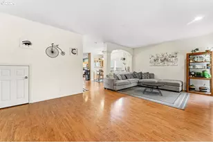 355 NE St Jean Pl, Hillsboro, OR 97124 - Photo 7