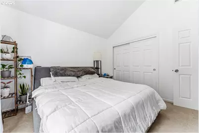355 NE Saint Jean Pl, Hillsboro, OR 97124 - Photo 33