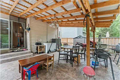 355 NE Saint Jean Pl, Hillsboro, OR 97124 - Photo 39