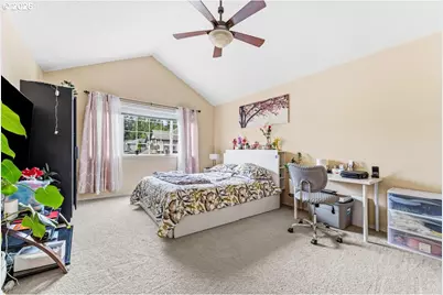 355 NE Saint Jean Pl, Hillsboro, OR 97124 - Photo 19