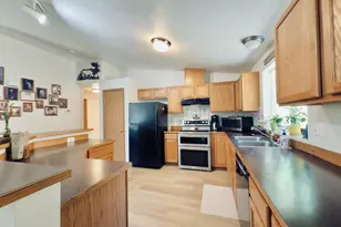 2037 Delameter Rd, Castle Rock, WA 98611 - Photo 7