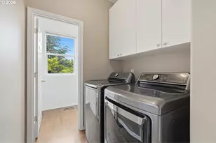 2536 Edgewater Dr, Woodburn, OR 97071 - Photo 31