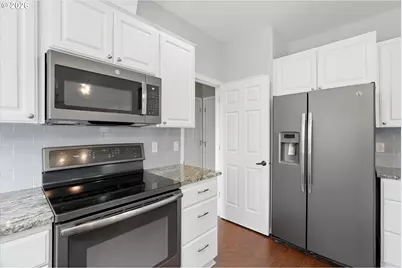 2536 Edgewater Dr, Woodburn, OR 97071 - Photo 29