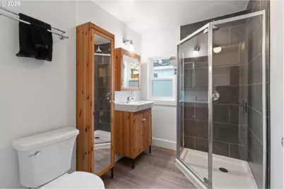 510 E 16th St, Vancouver, WA 98663 - Photo 21