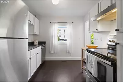 510 E 16th St, Vancouver, WA 98663 - Photo 13