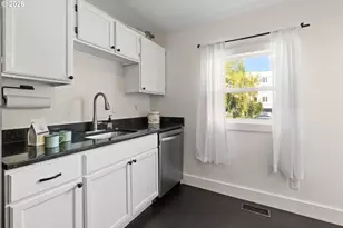 510 E 16th St, Vancouver, WA 98663 - Photo 15