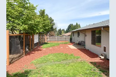 5021 Daniel St S, Salem, OR 97306 - Photo 17