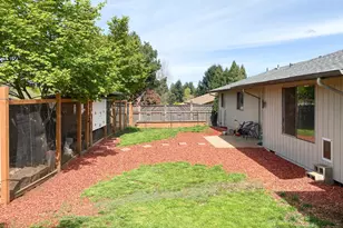 5021 Daniel St S, Salem, OR 97306 - Photo 17