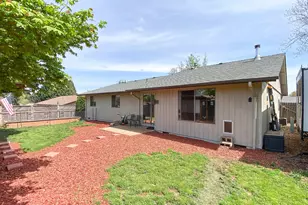 5021 Daniel St S, Salem, OR 97306 - Photo 13