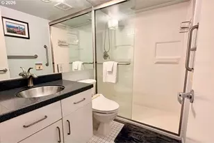 2020 SW Main St, Portland, OR 97205 - Photo 13