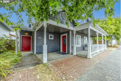 239 Maple St, Florence, OR 97439 - Photo 3