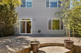 16985 NW Shadow Hills Ln, Beaverton, OR 97006 - Photo 3
