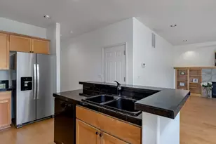 16985 NW Shadow Hills Ln, Beaverton, OR 97006 - Photo 11