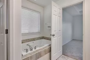16985 NW Shadow Hills Ln, Beaverton, OR 97006 - Photo 29