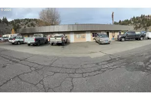 755 S Canyon Blvd, John Day, OR 97845 - Photo 7