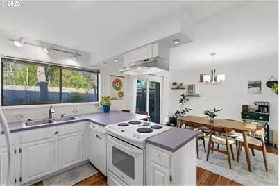 4933 SW Chestnut Pl, Beaverton, OR 97005 - Photo 11