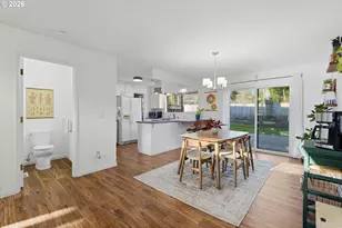 4933 SW Chestnut Pl, Beaverton, OR 97005 - Photo 7