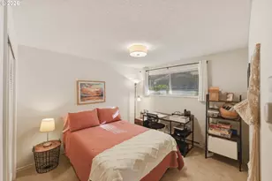 290 N 3rd Ct, Coos Bay, OR 97420 - Photo 25