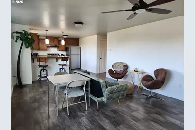 915 Bellevue Dr, Reedsport, OR 97467 - Photo 9