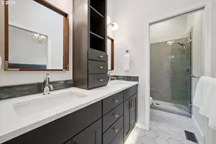 4684 SW Flower Pl, Portland, OR 97221 - Photo 23