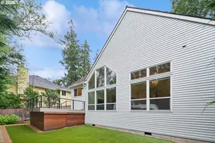 4684 SW Flower Pl, Portland, OR 97221 - Photo 35