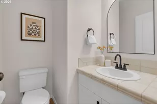 435 NE Cook St, Portland, OR 97212 - Photo 3